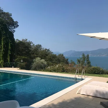 - Haus C Garten, Seeblick, Pool Torri Del Benaco